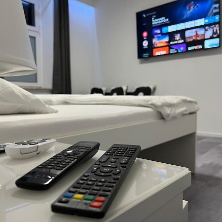 Freshly Renovated City Apartments Essen Kitchen Wifi Near Duesseldorf Airport Exteriör bild