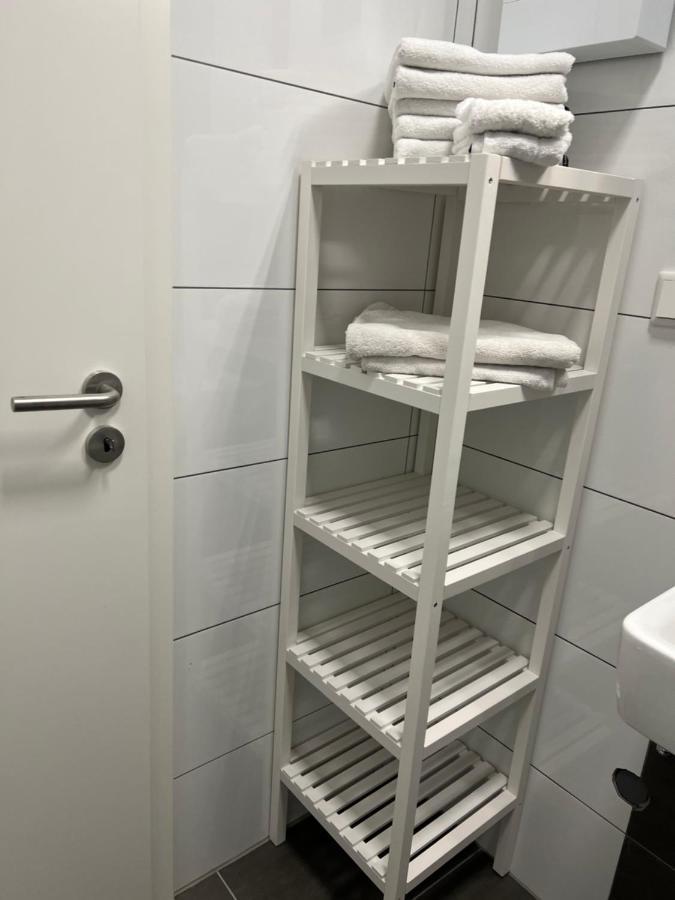 Freshly Renovated City Apartments Essen Kitchen Wifi Near Duesseldorf Airport Exteriör bild