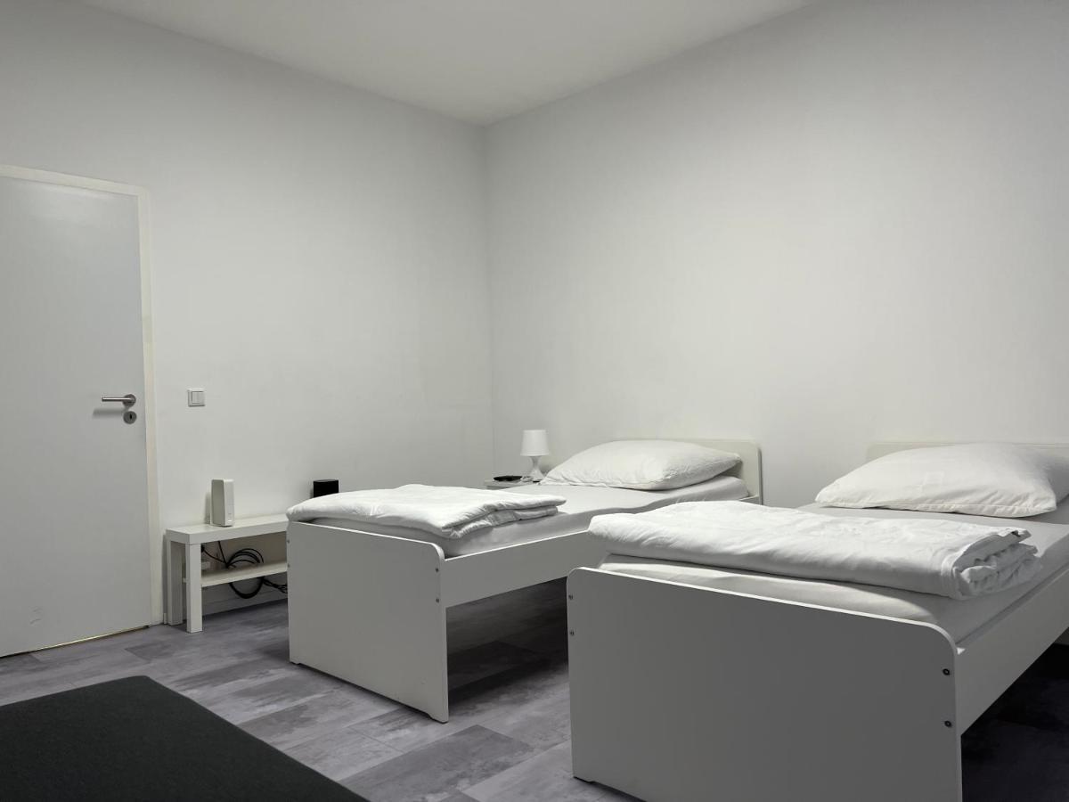 Freshly Renovated City Apartments Essen Kitchen Wifi Near Duesseldorf Airport Exteriör bild