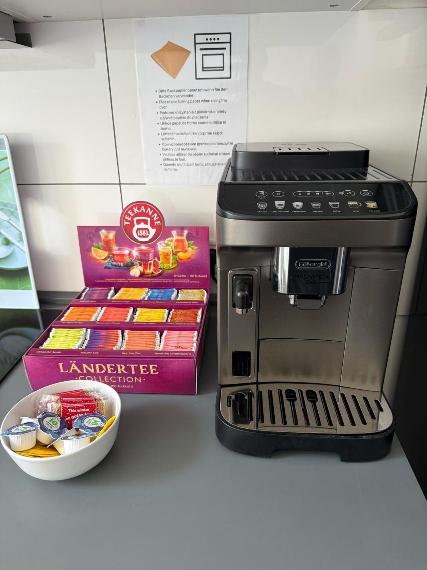 Freshly Renovated City Apartments Essen Kitchen Wifi Near Duesseldorf Airport Exteriör bild